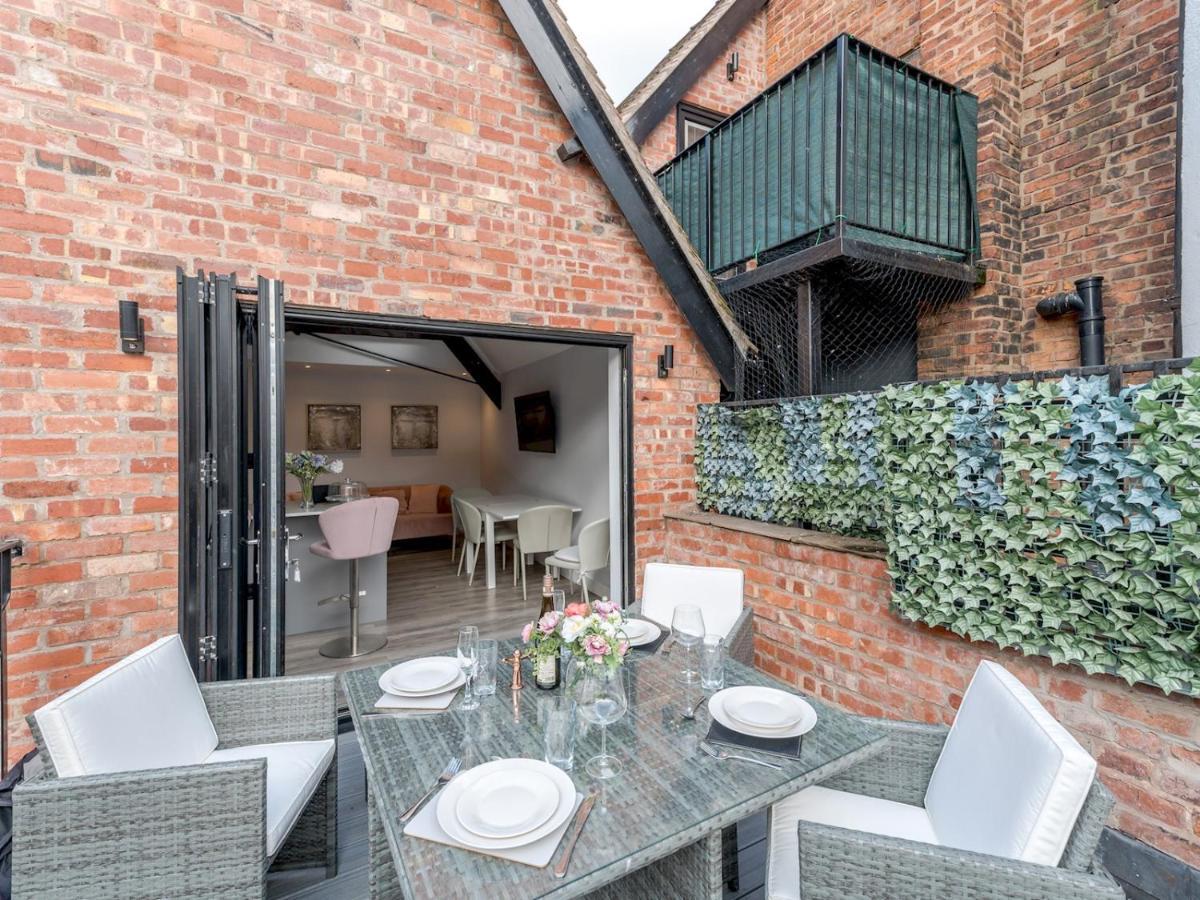 Pass The Keys Dahlia Contemporary Town Centre Apartment Shrewsbury Dış mekan fotoğraf