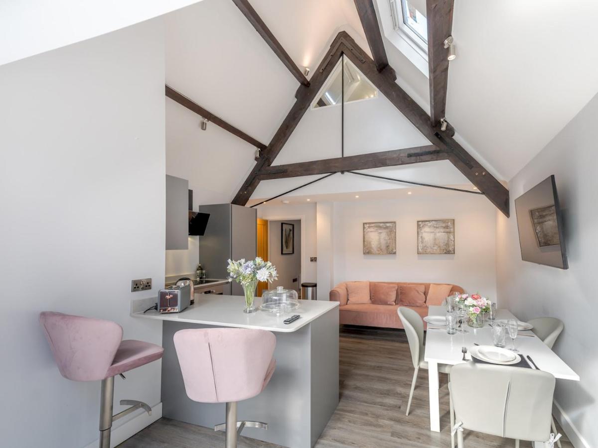 Pass The Keys Dahlia Contemporary Town Centre Apartment Shrewsbury Dış mekan fotoğraf
