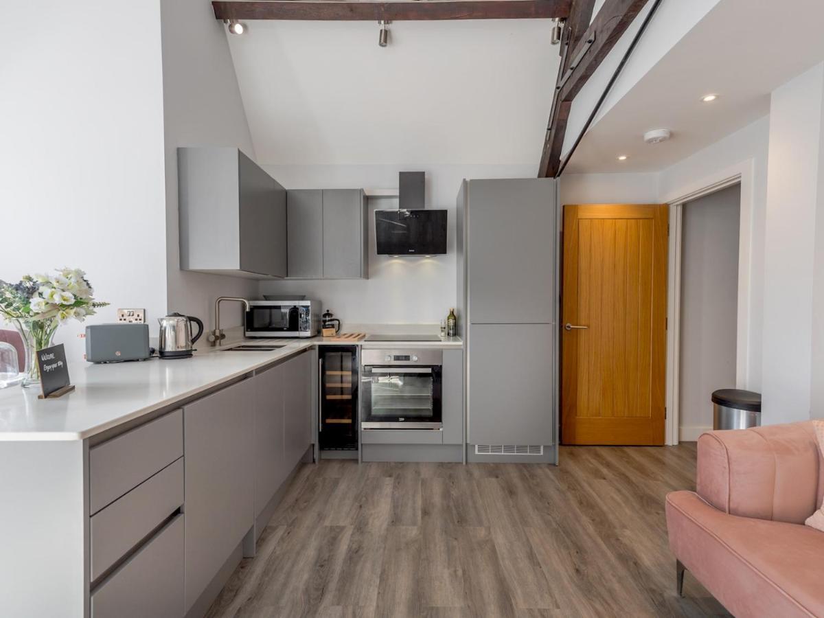 Pass The Keys Dahlia Contemporary Town Centre Apartment Shrewsbury Dış mekan fotoğraf