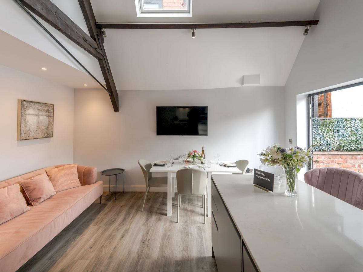 Pass The Keys Dahlia Contemporary Town Centre Apartment Shrewsbury Dış mekan fotoğraf