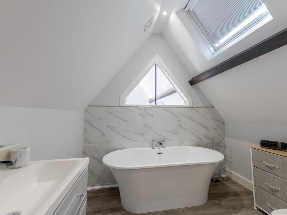 Pass The Keys Dahlia Contemporary Town Centre Apartment Shrewsbury Dış mekan fotoğraf